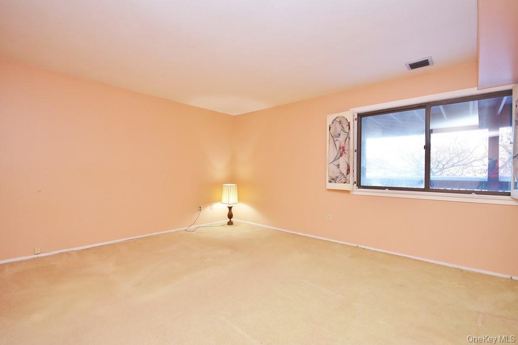 #14 photo, 383 Martling Avenue, Tarrytown , NY 10591