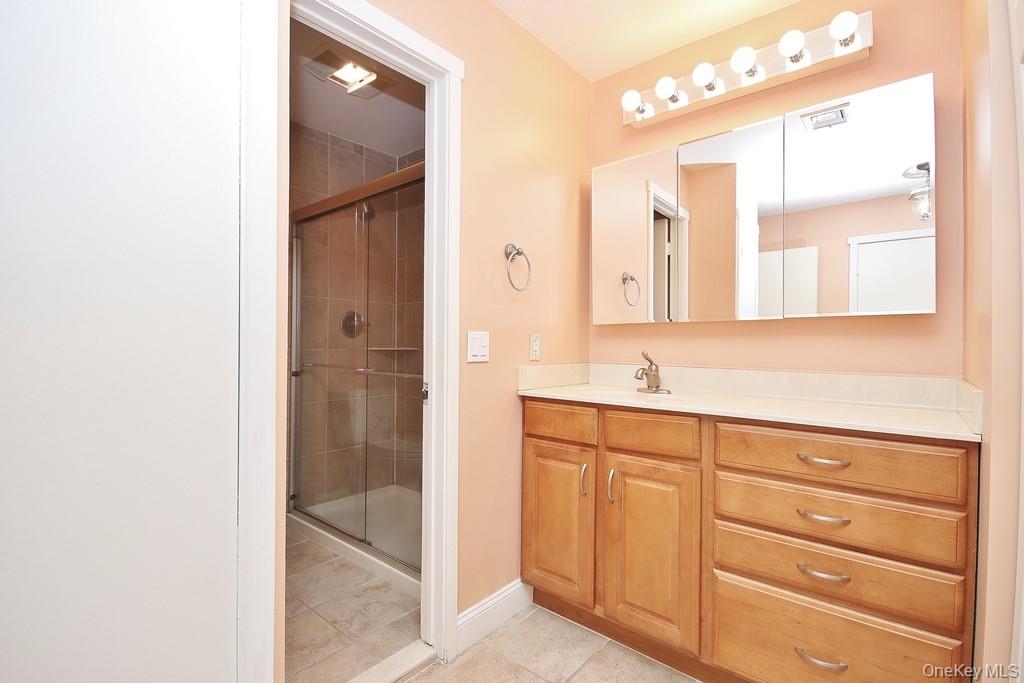 #18 photo, 383 Martling Avenue, Tarrytown , NY 10591