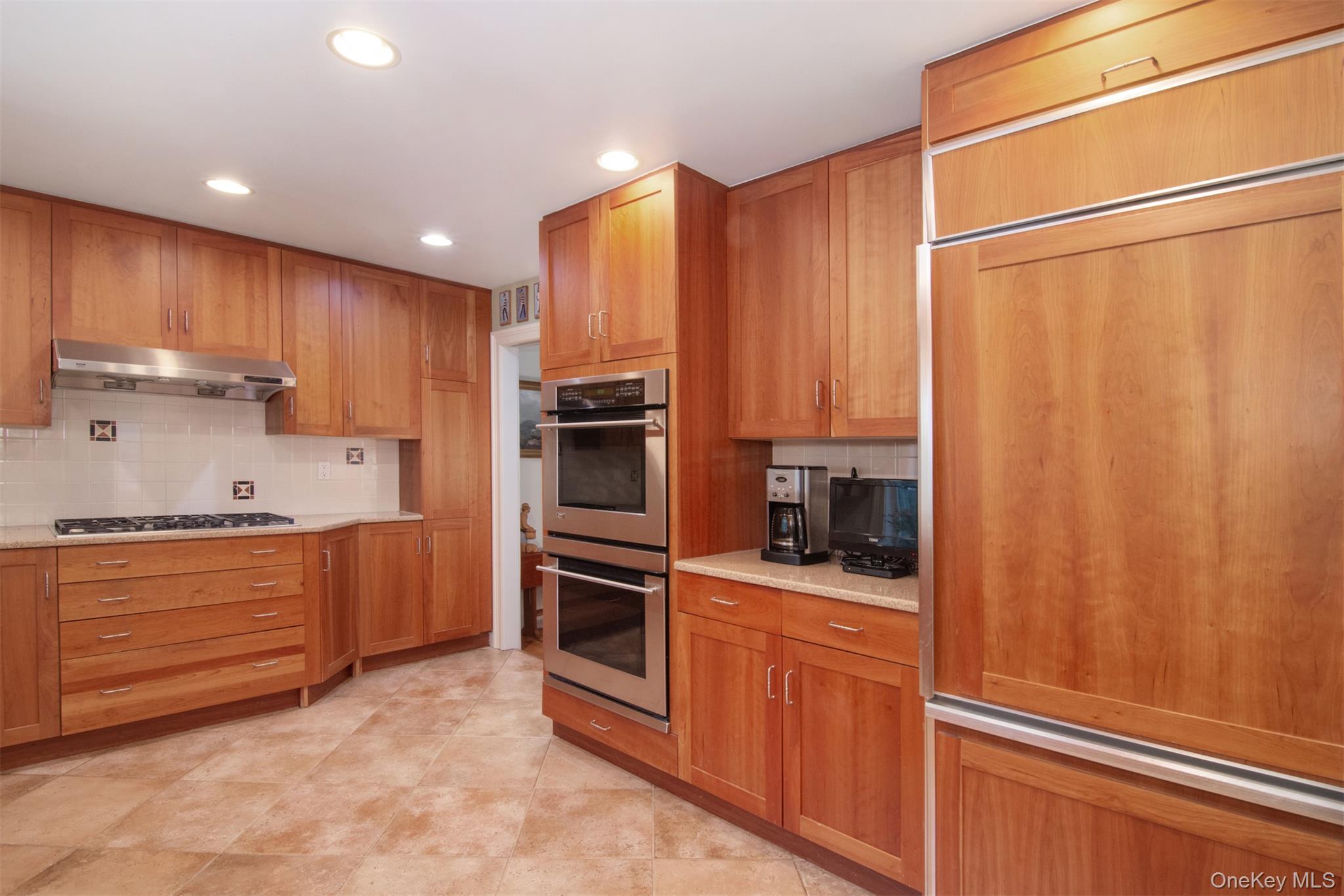 #8 photo, 8 Barney Park, Irvington , NY 10533