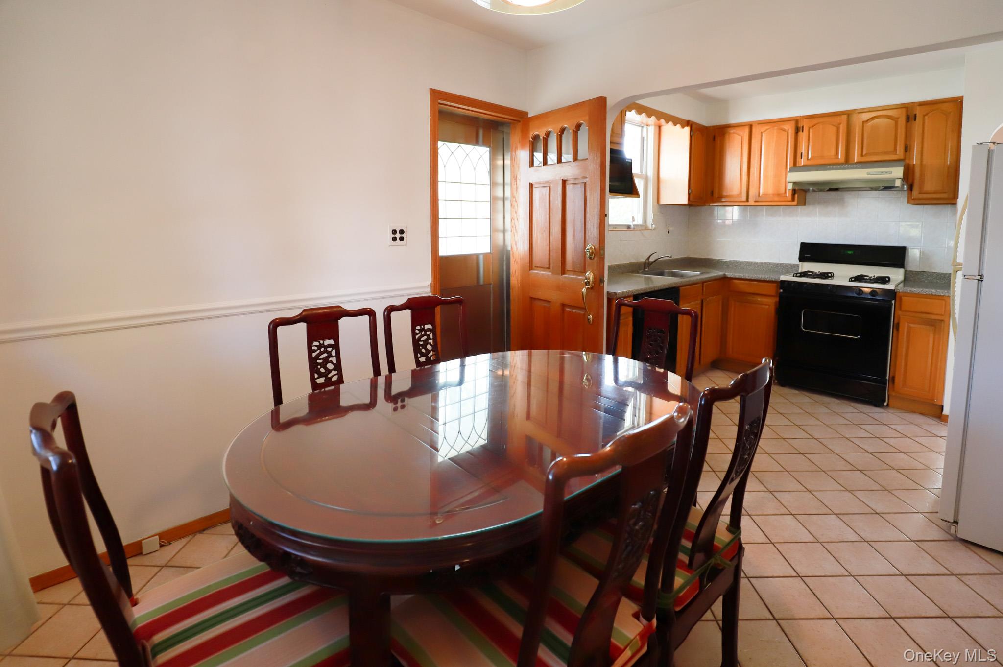 #3 photo, 50-36 190th Street, কুইন্‌স Fresh Meadows , NY 11365