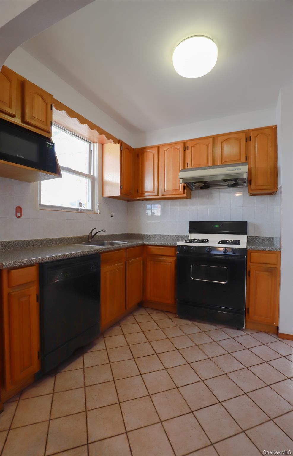 #5 photo, 50-36 190th Street, クイーンズ区 Fresh Meadows , NY 11365