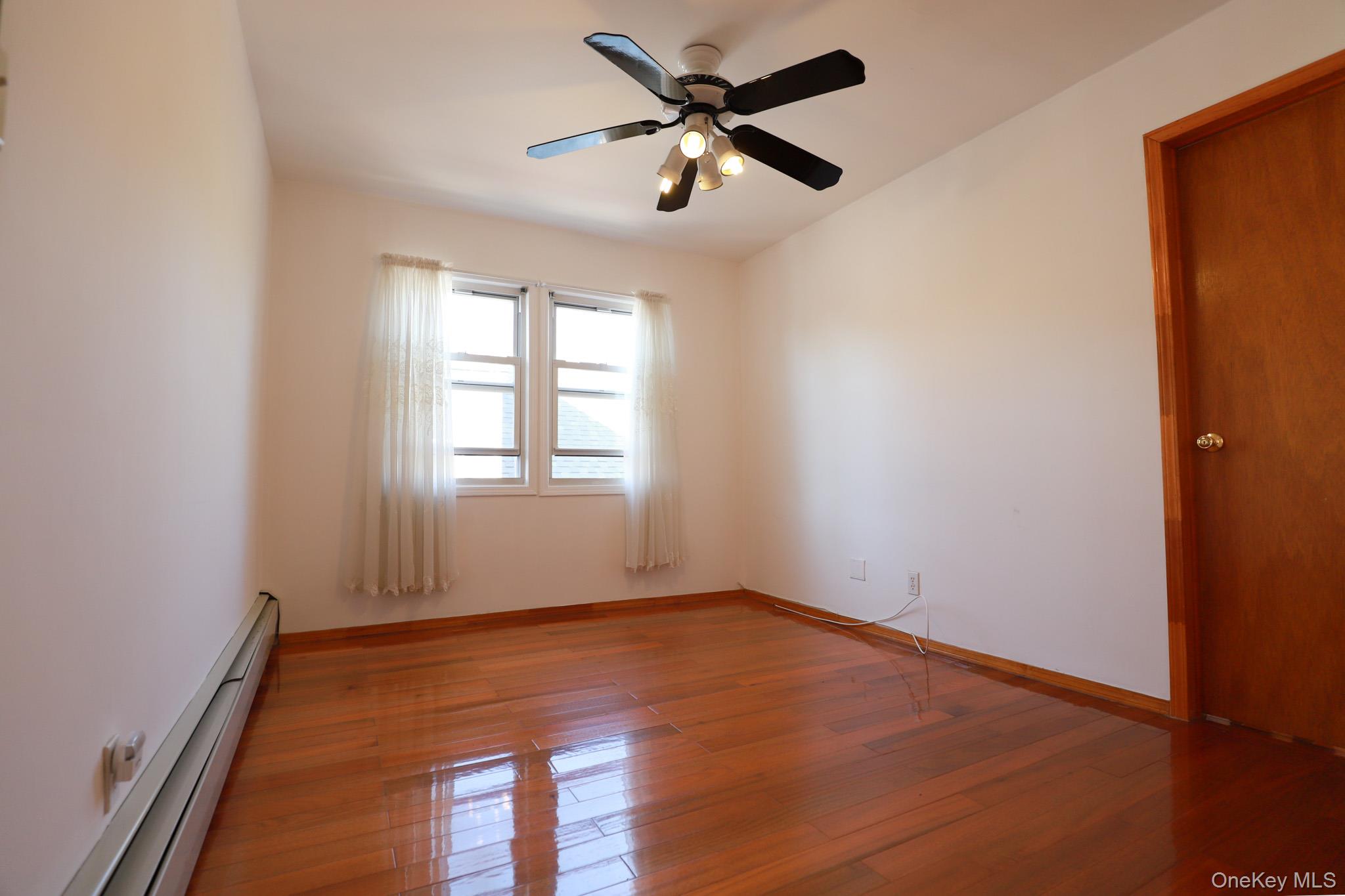 #7 photo, 50-36 190th Street, クイーンズ区 Fresh Meadows , NY 11365