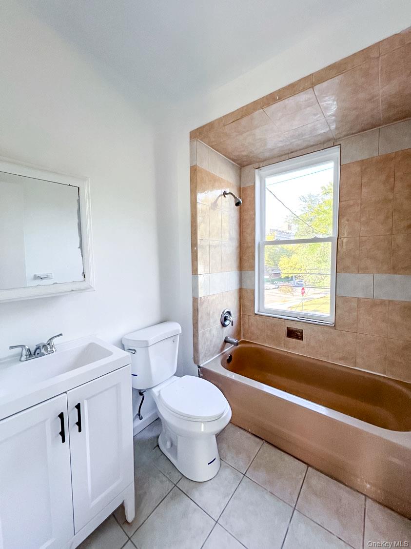 #18 photo, 88 Warren Street, Staten Island , NY 10304