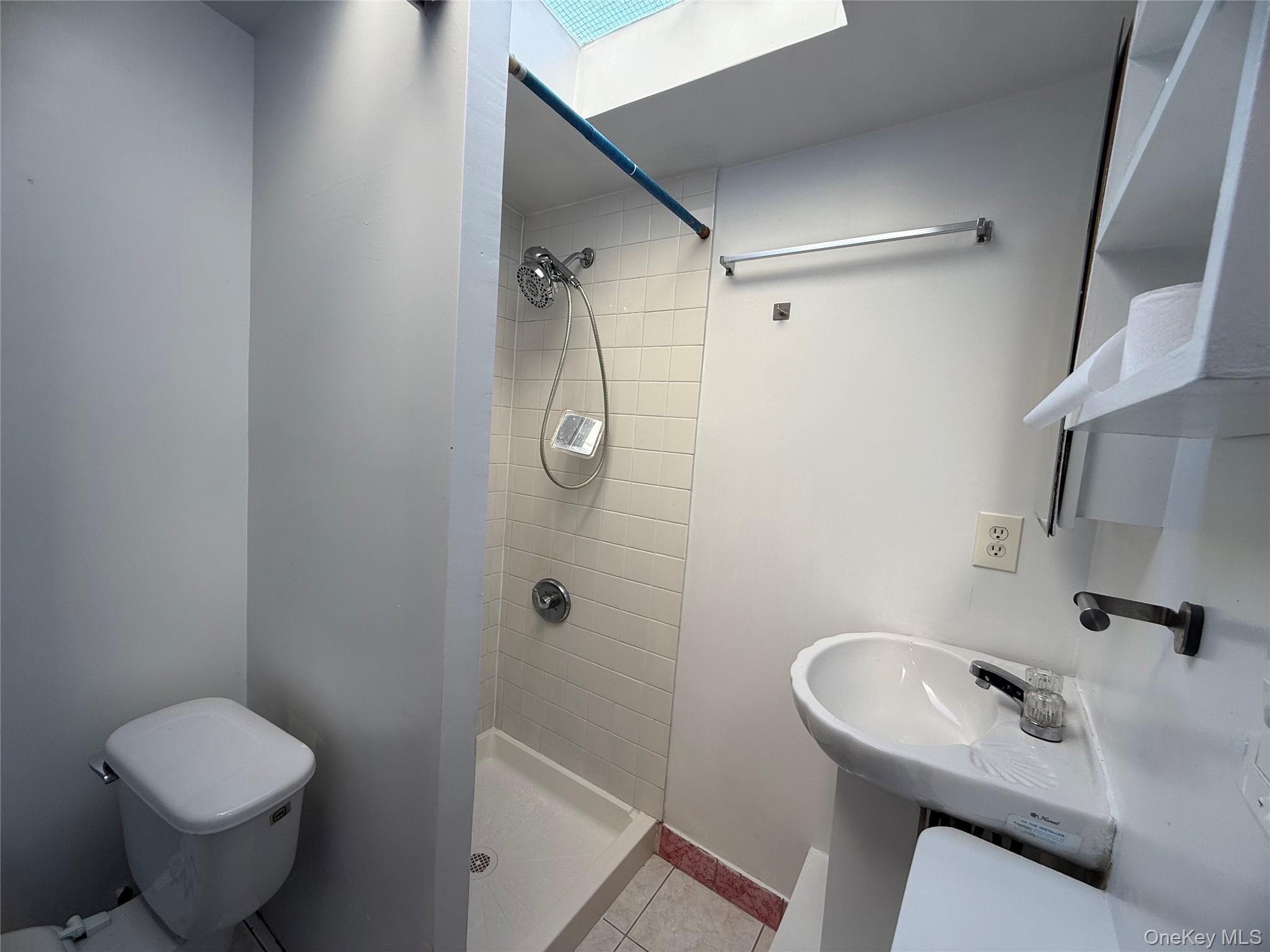 #6 photo, 25-12 14th Place, Long Island City , NY 11102