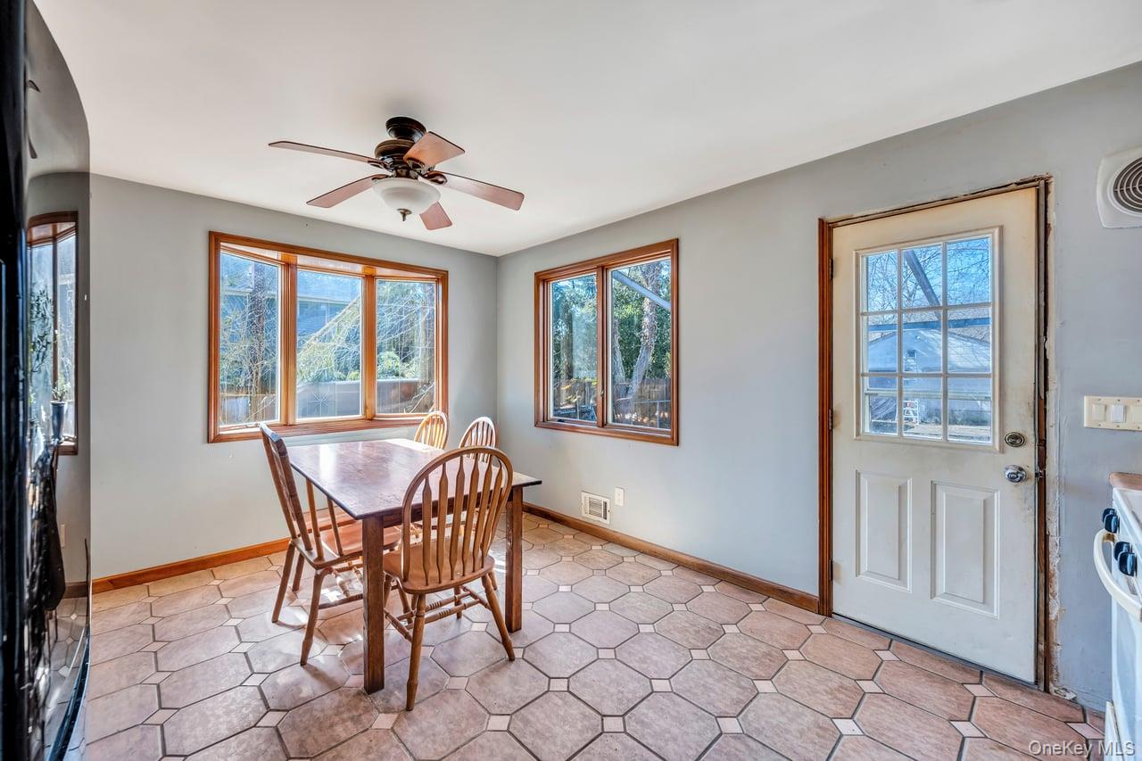 #15 photo, 1456 Locust Avenue, Bohemia , NY 11716