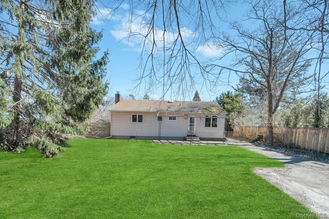 #7 photo, 1456 Locust Avenue, Bohemia , NY 11716