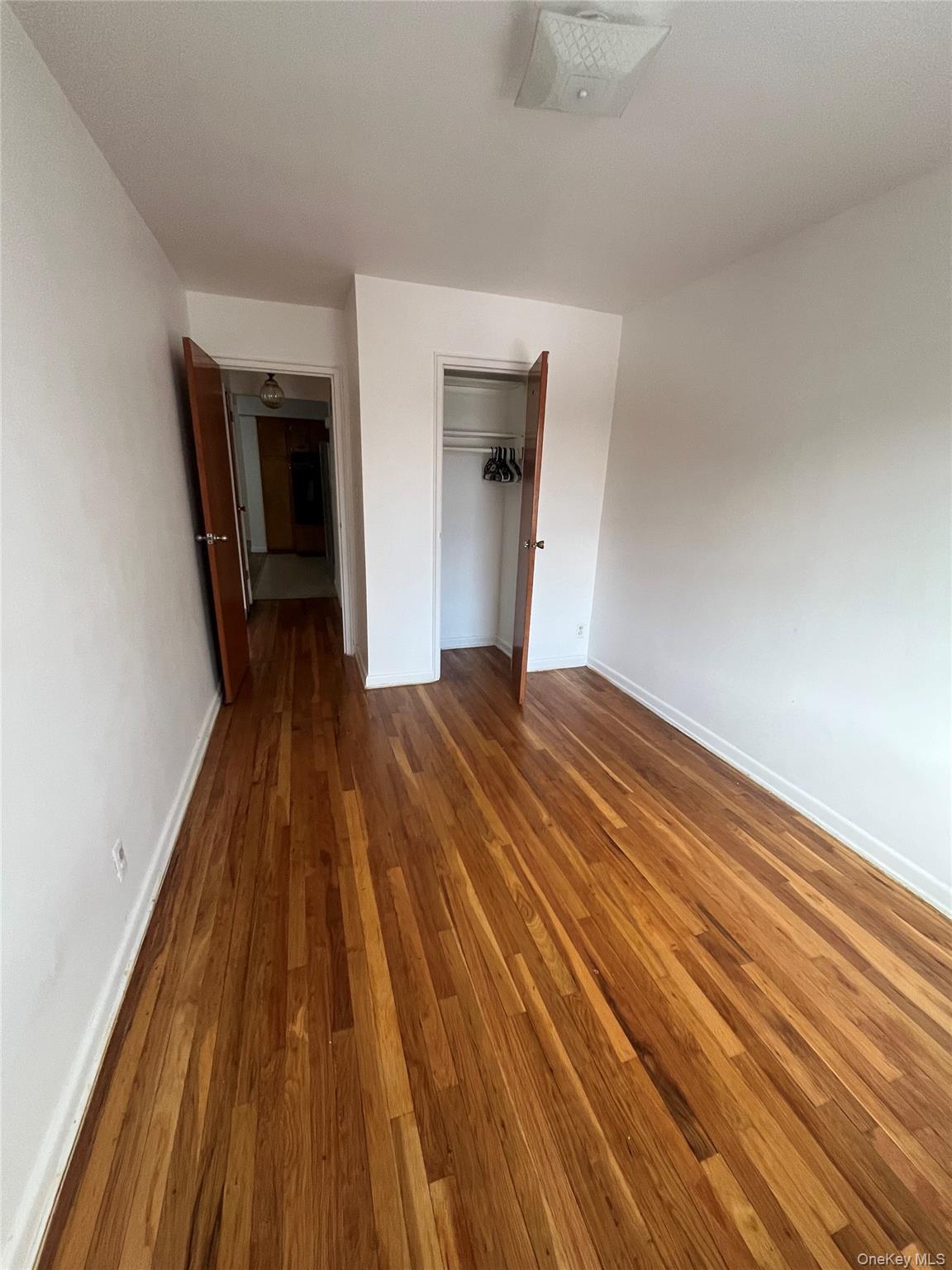 #8 photo, 8539 75th Street, קווינס Woodhaven , NY 11421