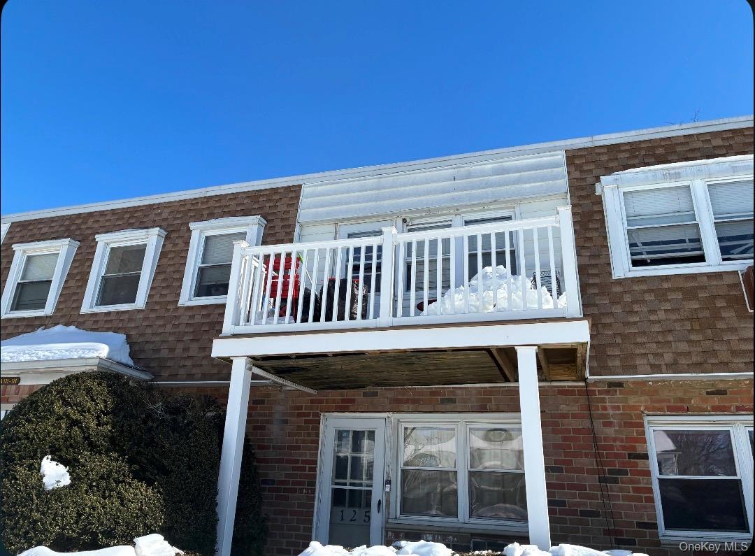 #2 photo, 126 Hemlock Drive, सफ़ोक काउंटी Bay Shore , NY 11706