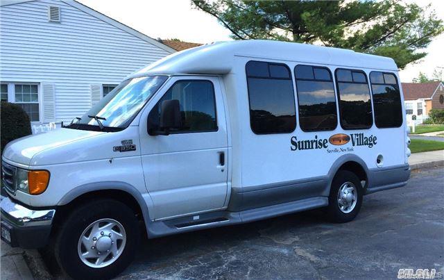 #4 photo, 71 Revere Drive, سوفولك Sayville , NY 11782