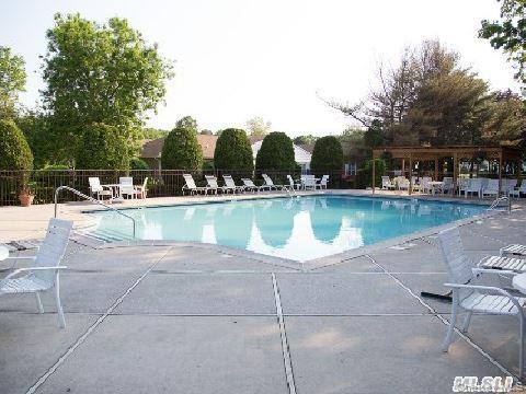 #8 photo, 71 Revere Drive, سوفولك Sayville , NY 11782