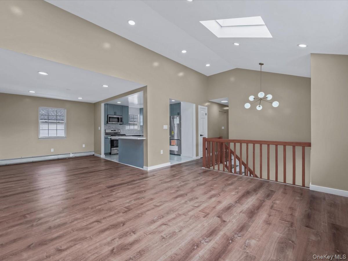 #4 photo, 401 Dover Street, 長島 Westbury , NY 11590