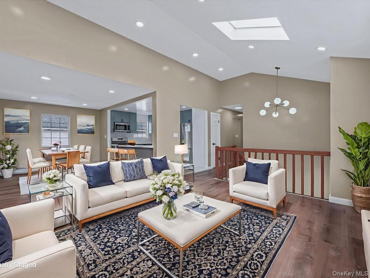 #5 photo, 401 Dover Street, 長島 Westbury , NY 11590