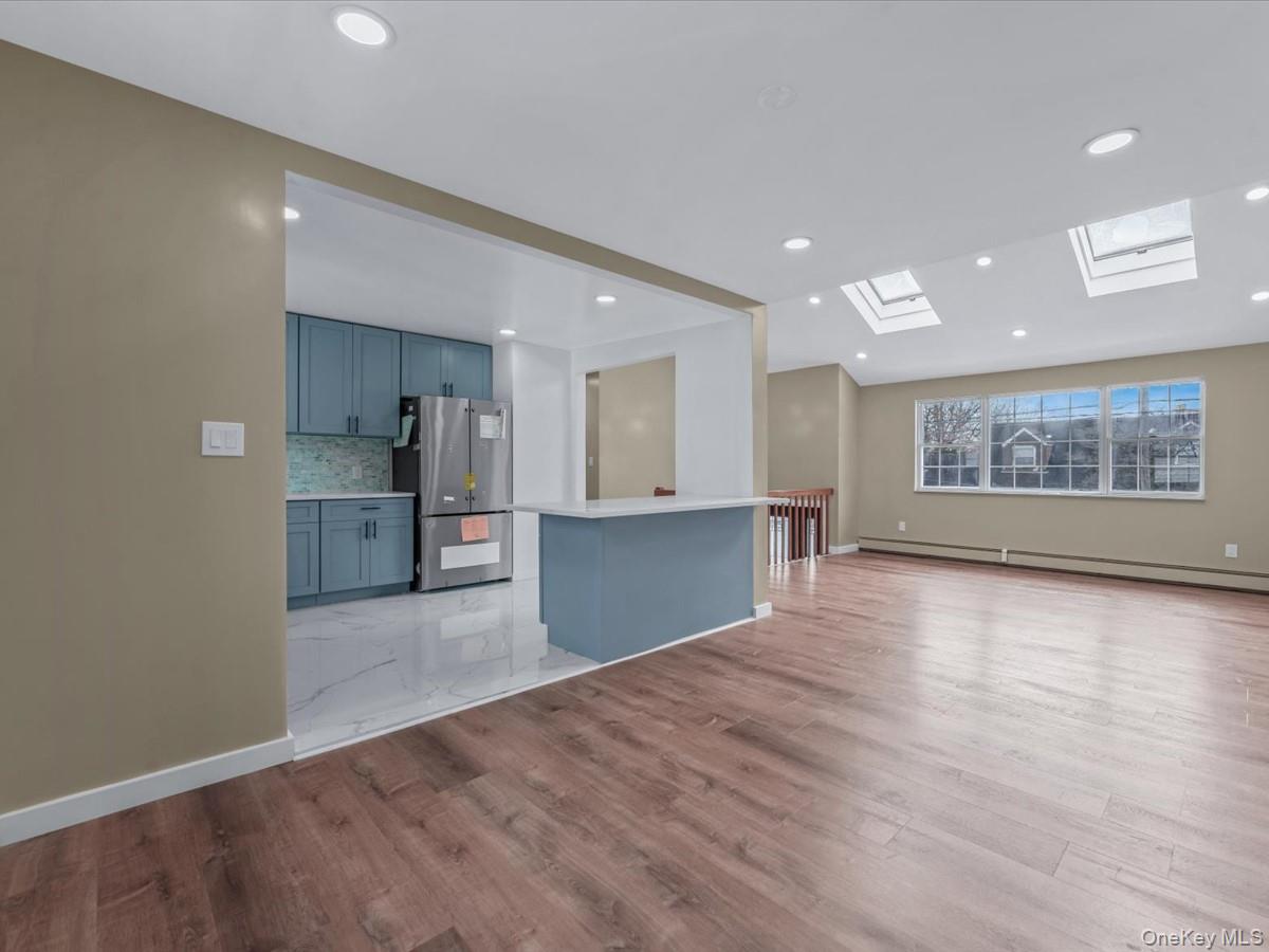 #8 photo, 401 Dover Street, 長島 Westbury , NY 11590