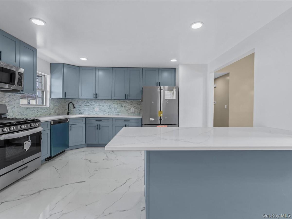 #9 photo, 401 Dover Street, 長島 Westbury , NY 11590