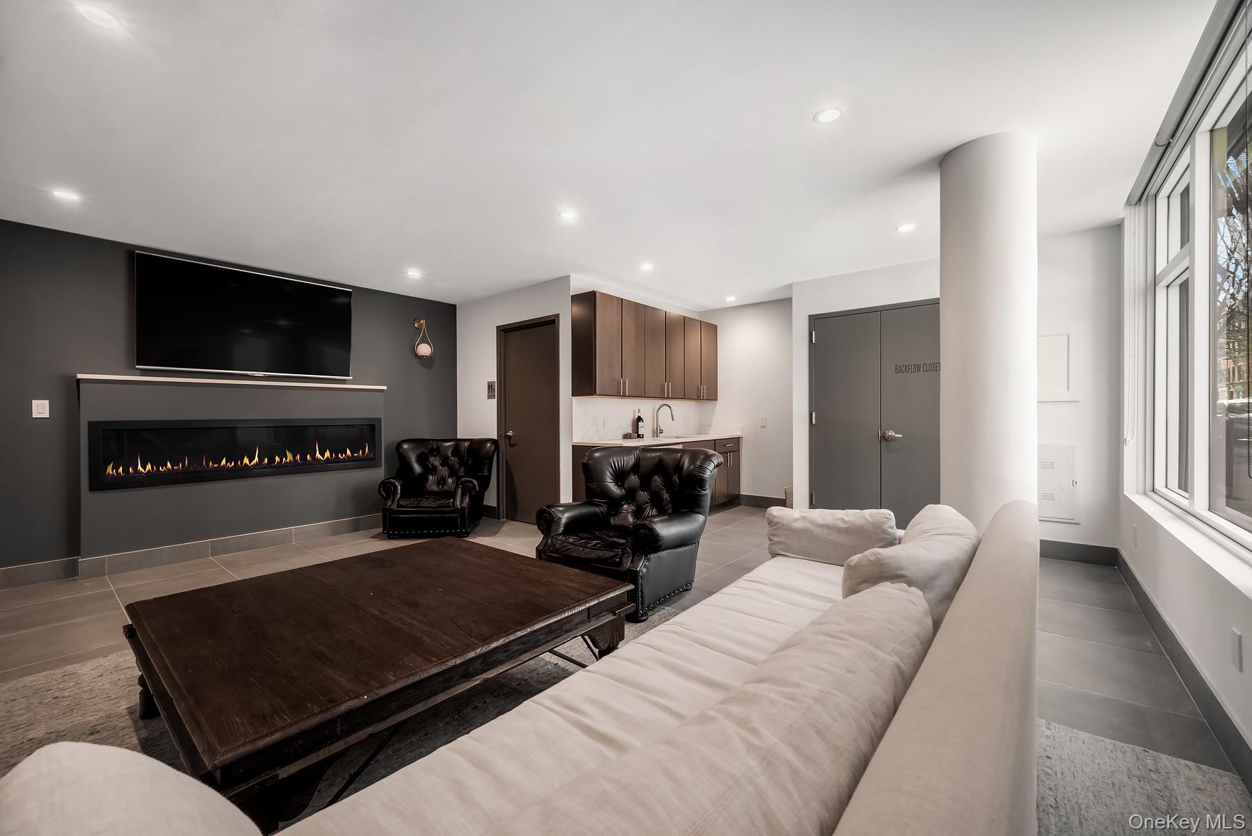 #9 photo, 2815 35th Street, Astoria , NY 11103