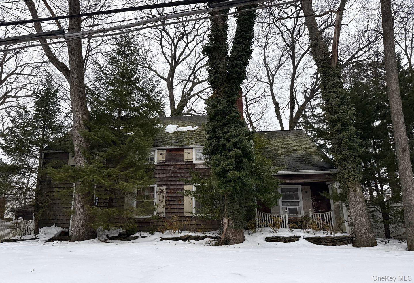 #2 photo, 89 Linmouth Road, Malverne , NY 11565