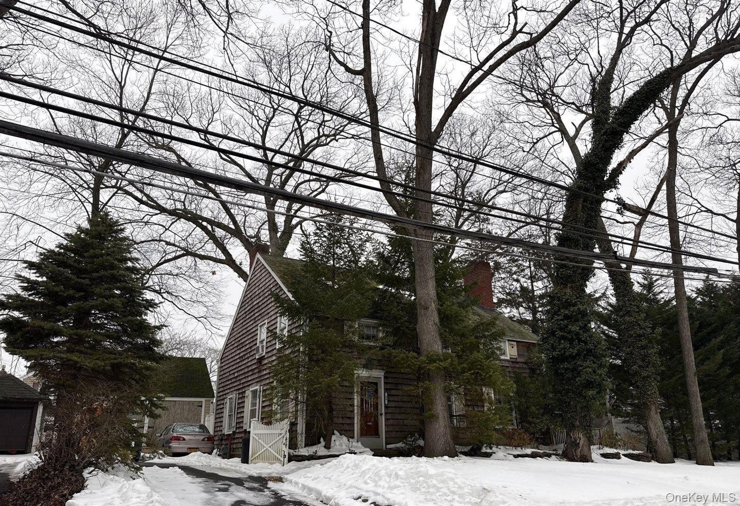 #3 photo, 89 Linmouth Road, Malverne , NY 11565