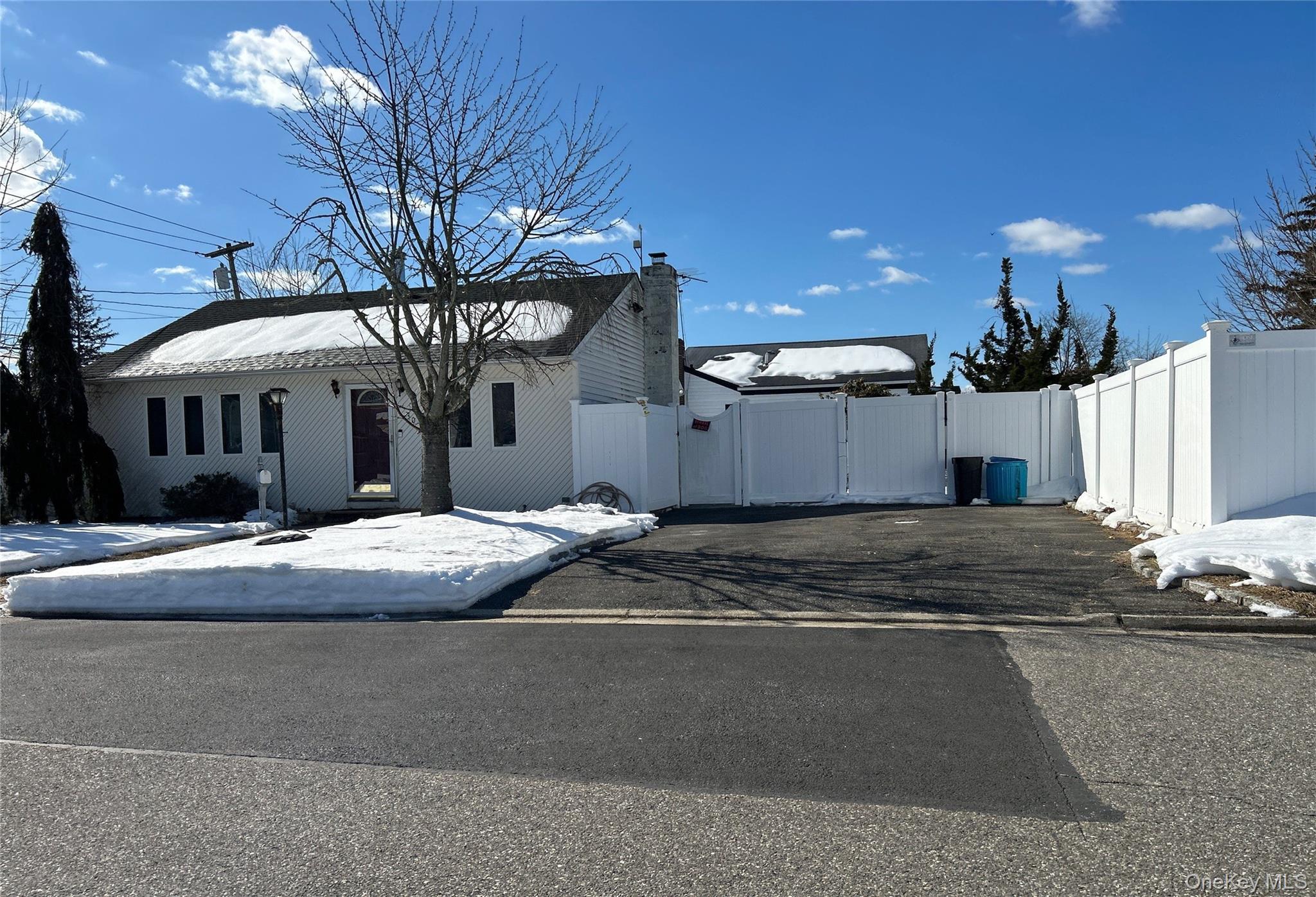 #4 photo, 30 Jenkins Avenue, 东长岛 North Babylon , NY 11703