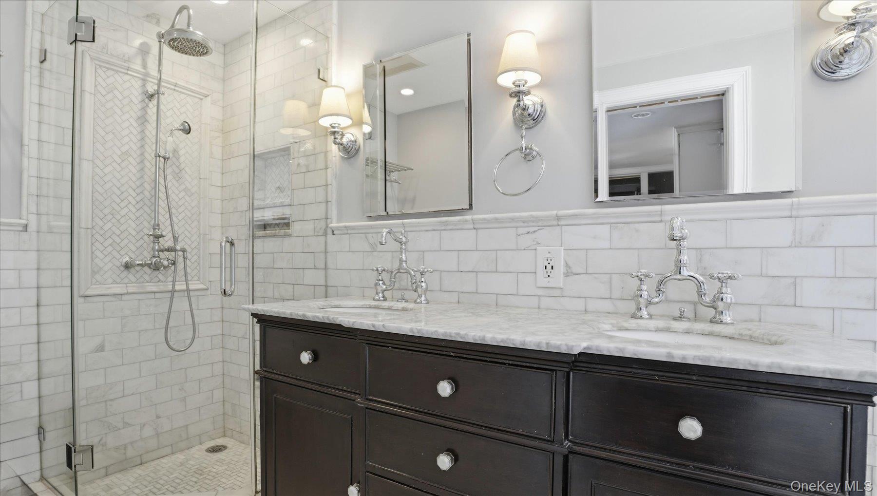 #13 photo, 149 Union Avenue, Islip , NY 11751