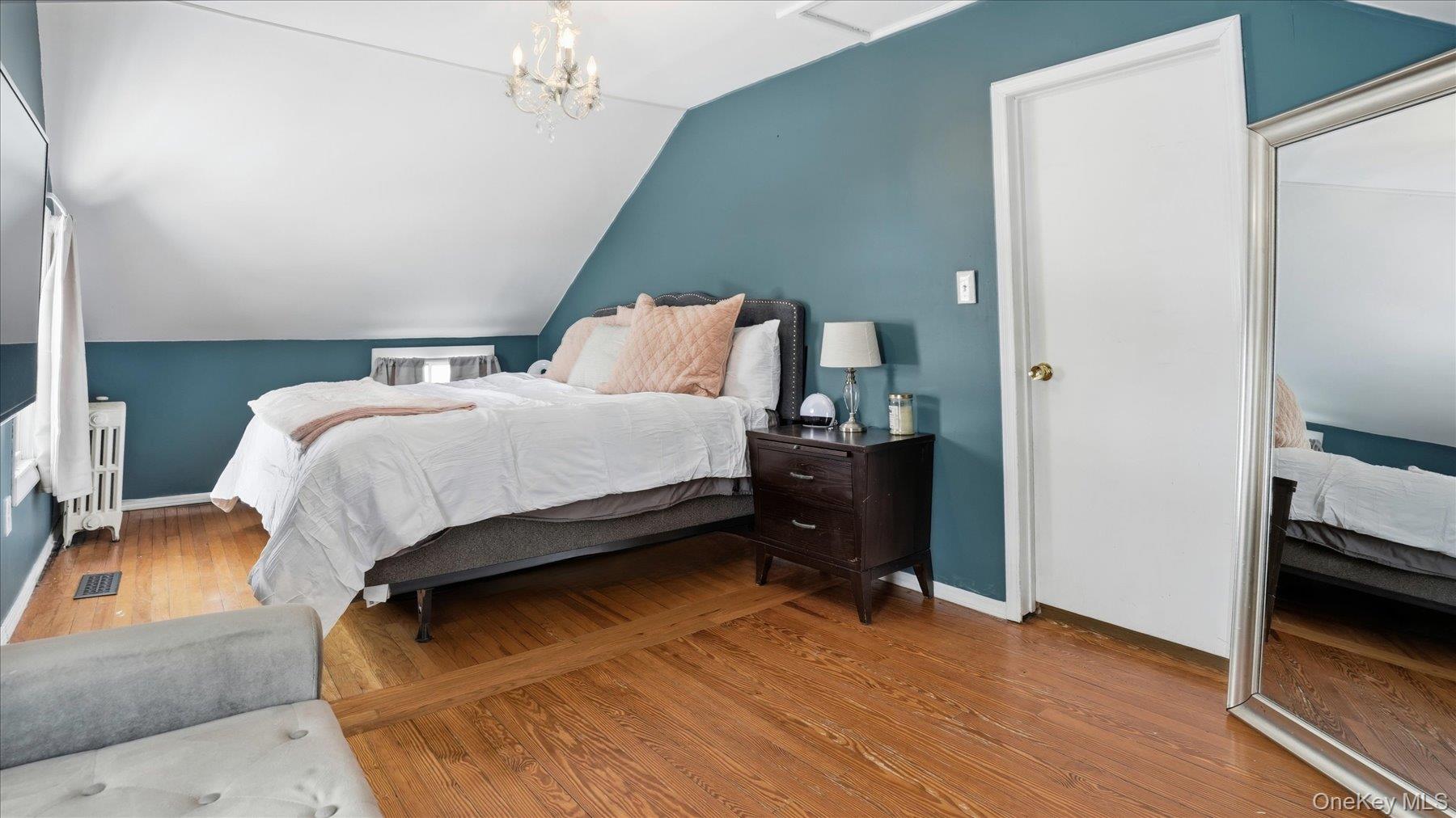 #20 photo, 149 Union Avenue, Islip , NY 11751