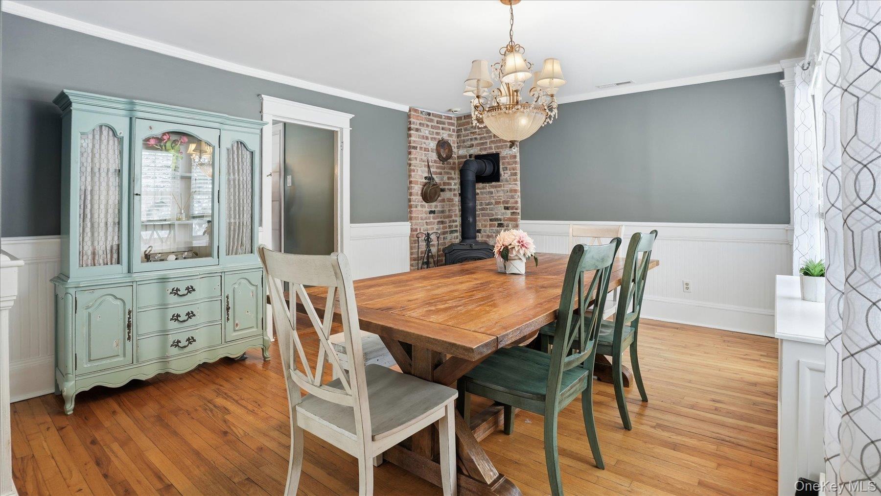 #9 photo, 149 Union Avenue, Islip , NY 11751