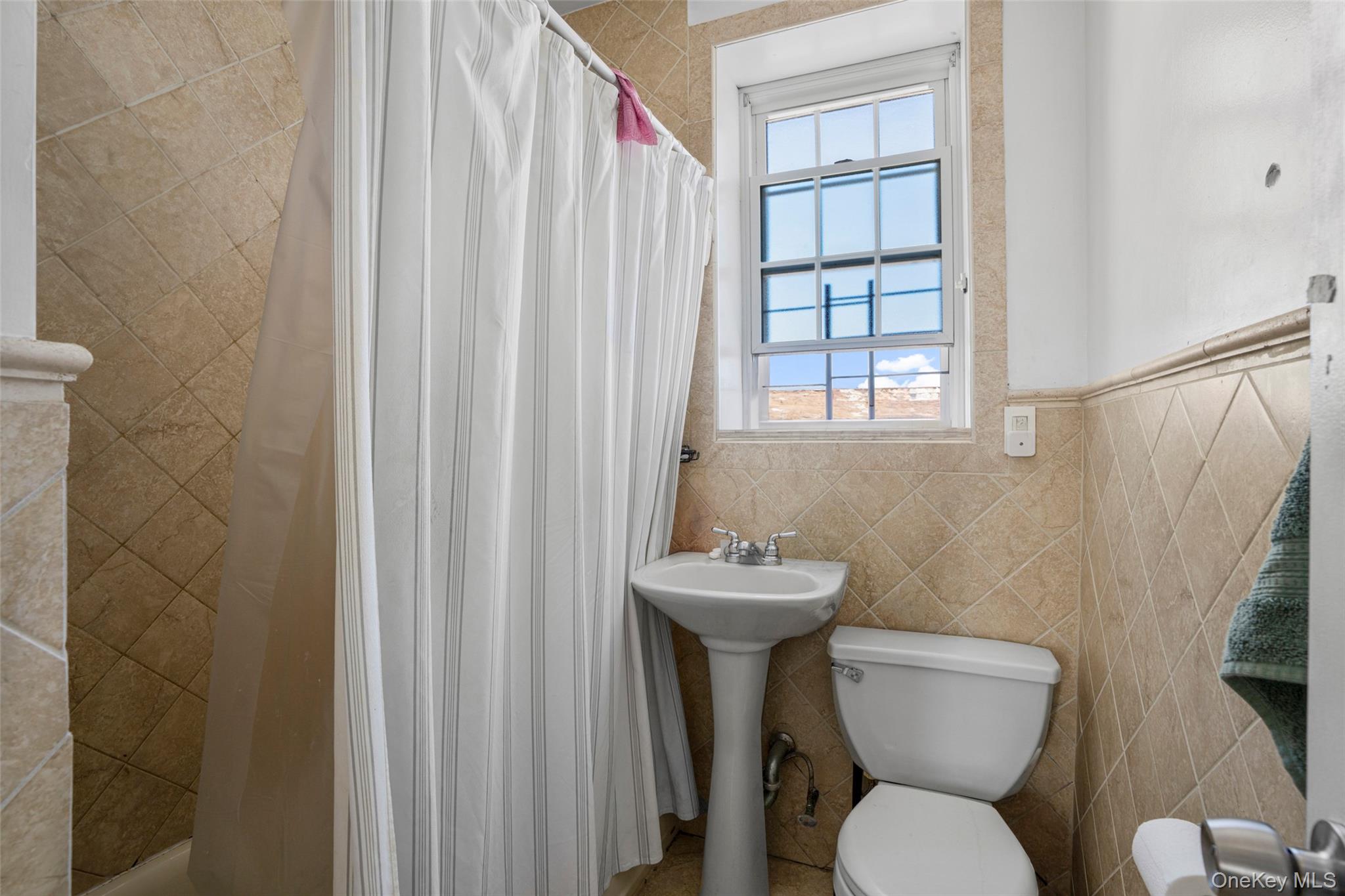 #5 photo, 2932 Baisley Avenue, ब्रोंक्स Bronx , NY 10461