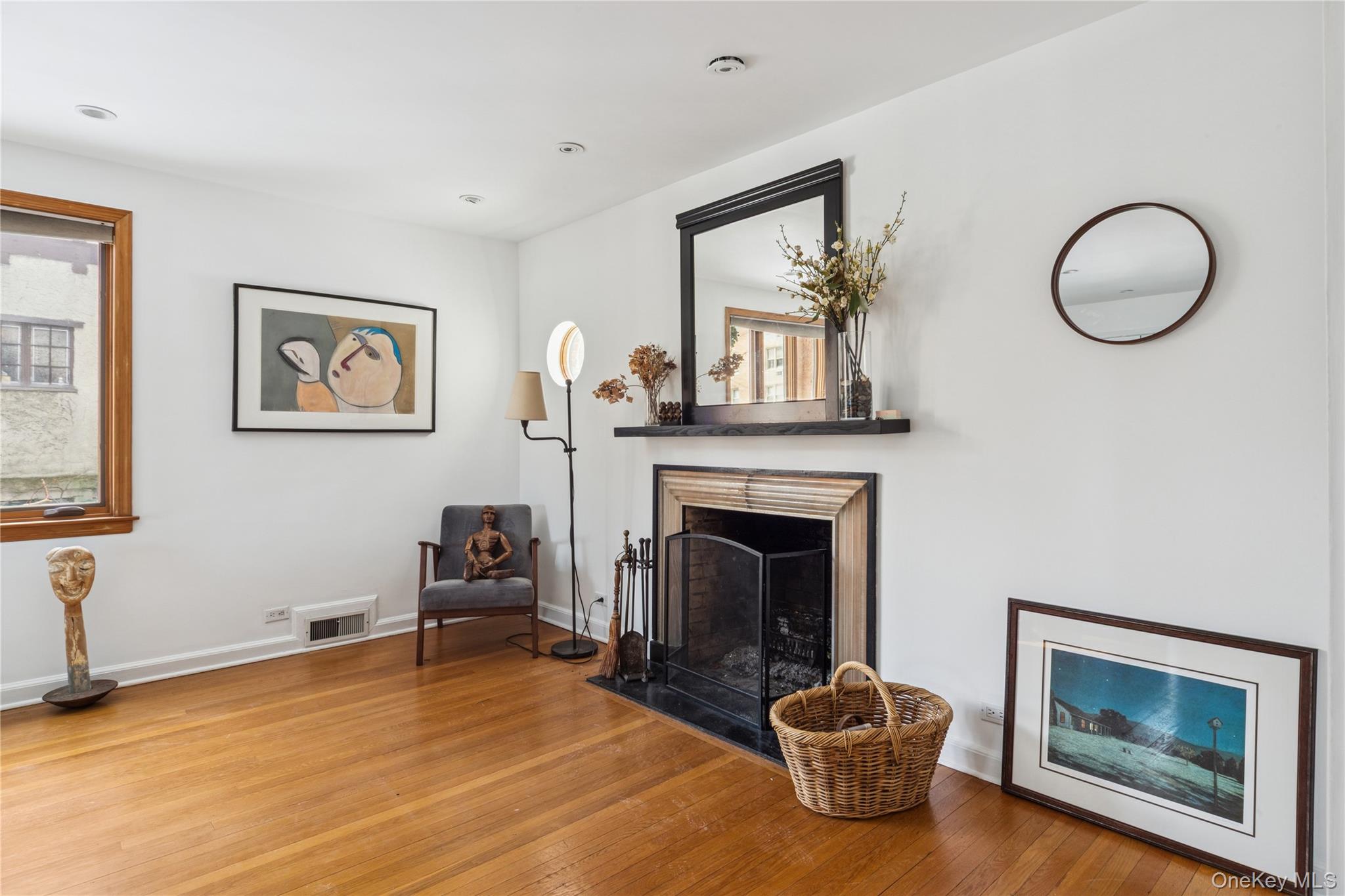 #8 photo, 5030 Tibbett Avenue, Бронкс ‖ Bronx , NY 10471