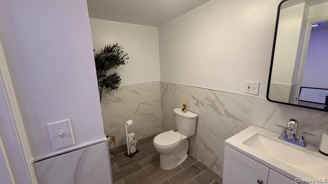 #11 photo, 1211A Castle Hill Avenue, Бронкс ‖ Bronx , NY 10462