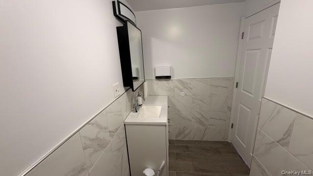 #14 photo, 1211A Castle Hill Avenue, Бронкс ‖ Bronx , NY 10462