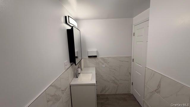 #15 photo, 1211A Castle Hill Avenue, Бронкс ‖ Bronx , NY 10462