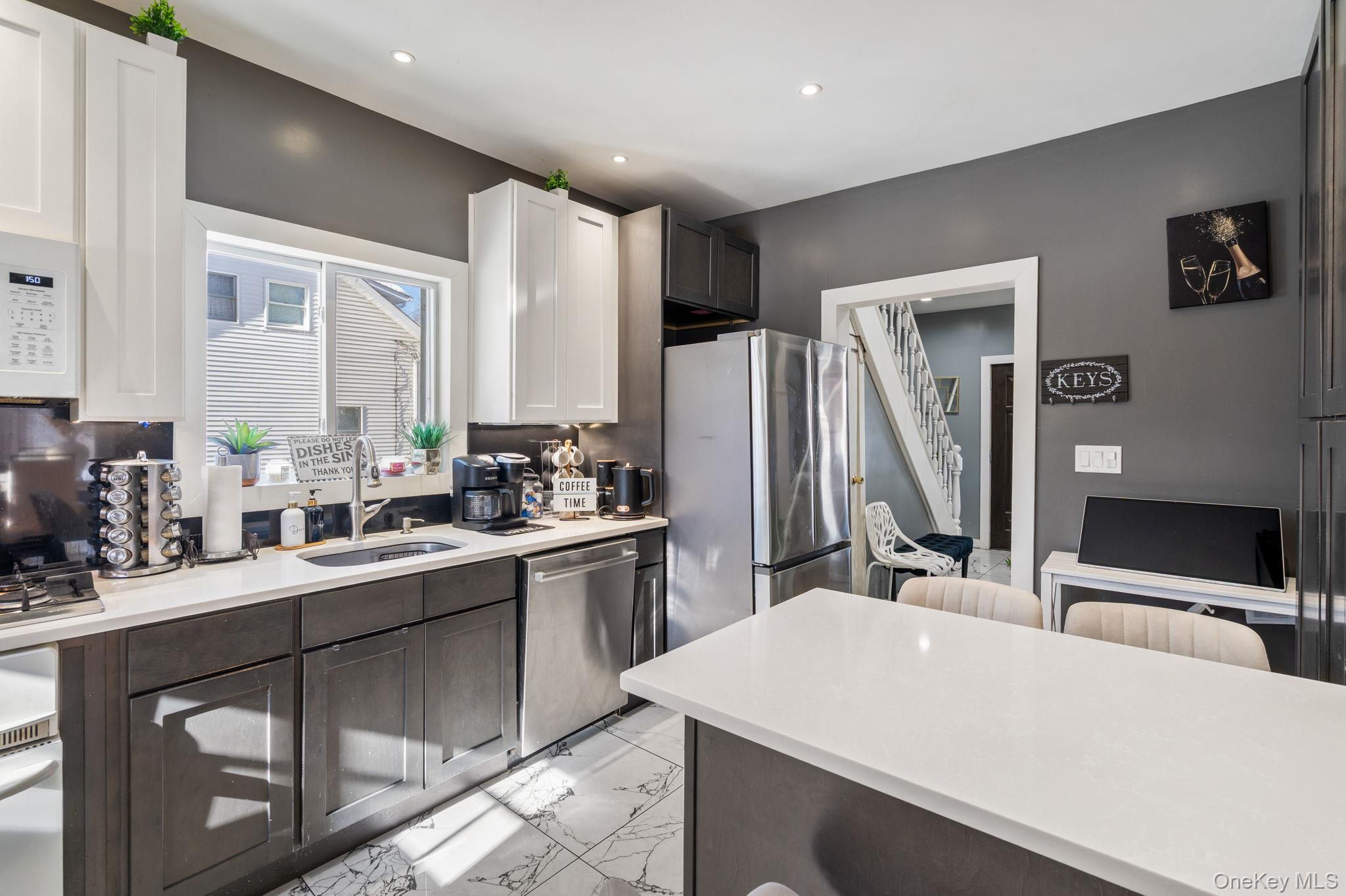 #12 photo, 4 James Street, Harriman , NY 10926