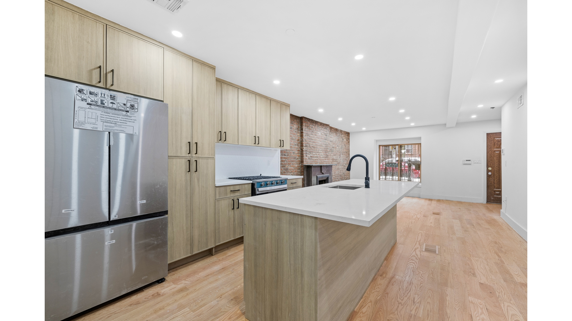 #5 photo, 631 ST MARKS Avenue, Crown Heights , NY 11216