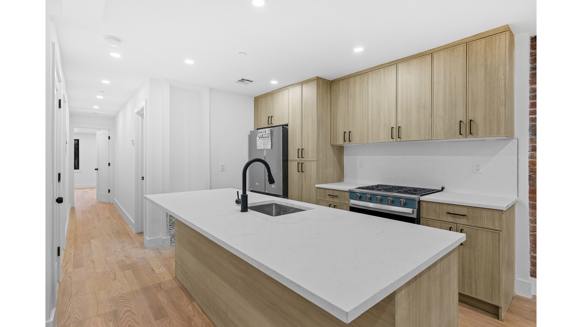 #6 photo, 631 ST MARKS Avenue, Crown Heights , NY 11216