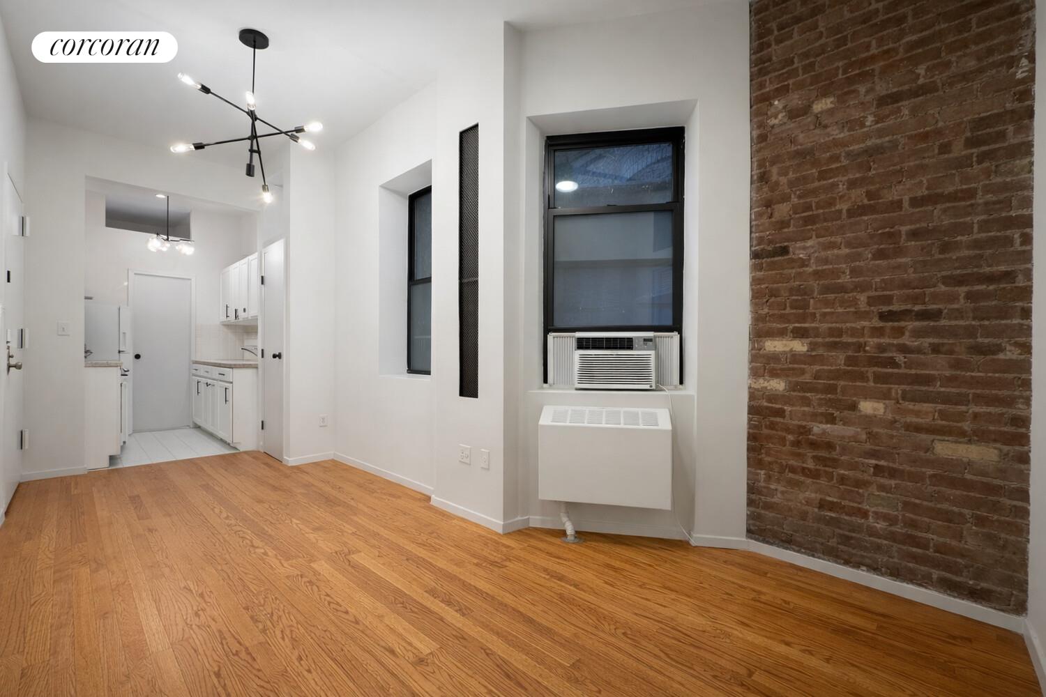 #1 photo, New York City, Hell's Kitchen , NY 10019