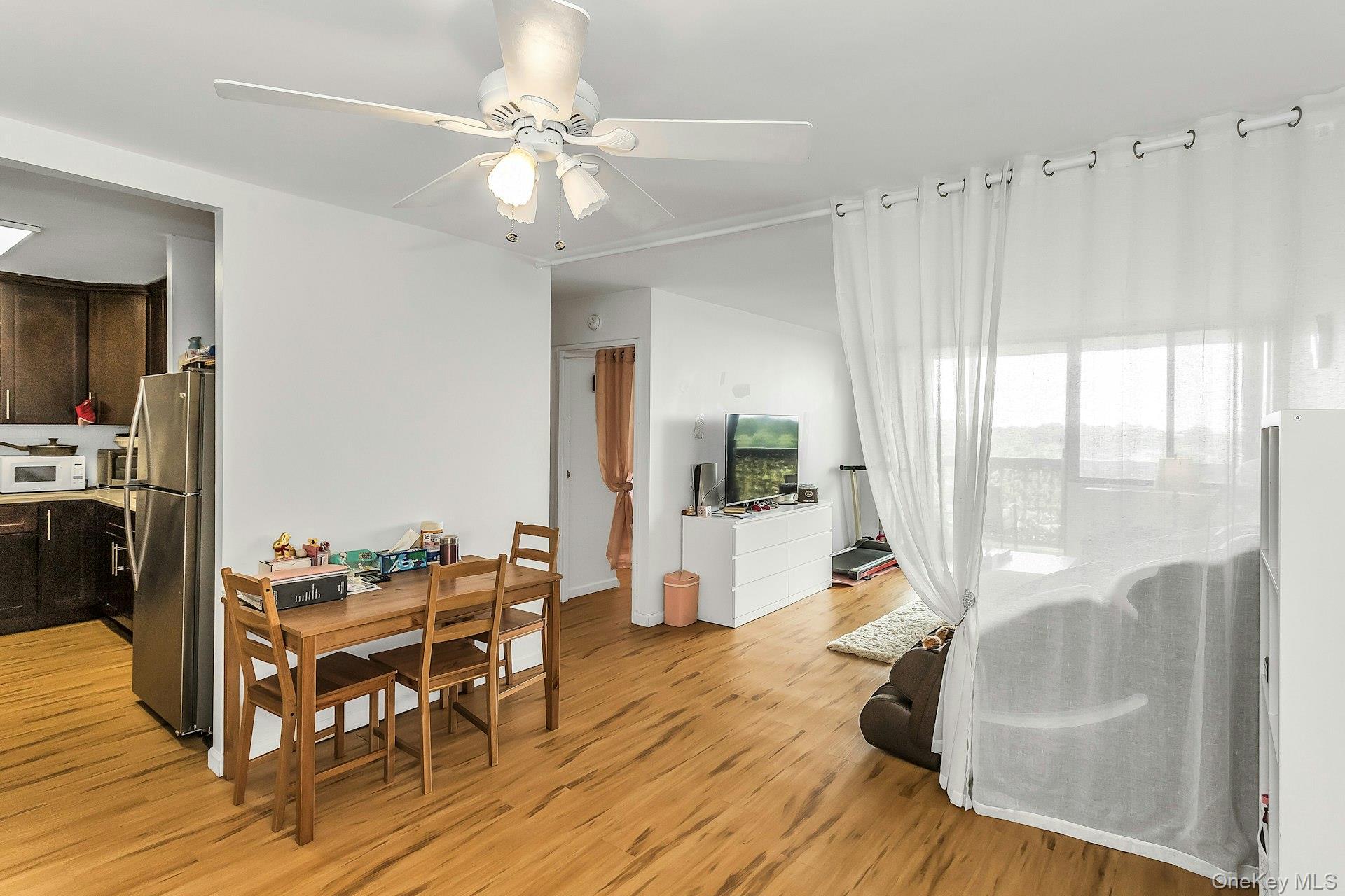 #12 photo, 2 Bay Club, Bayside , NY 11360