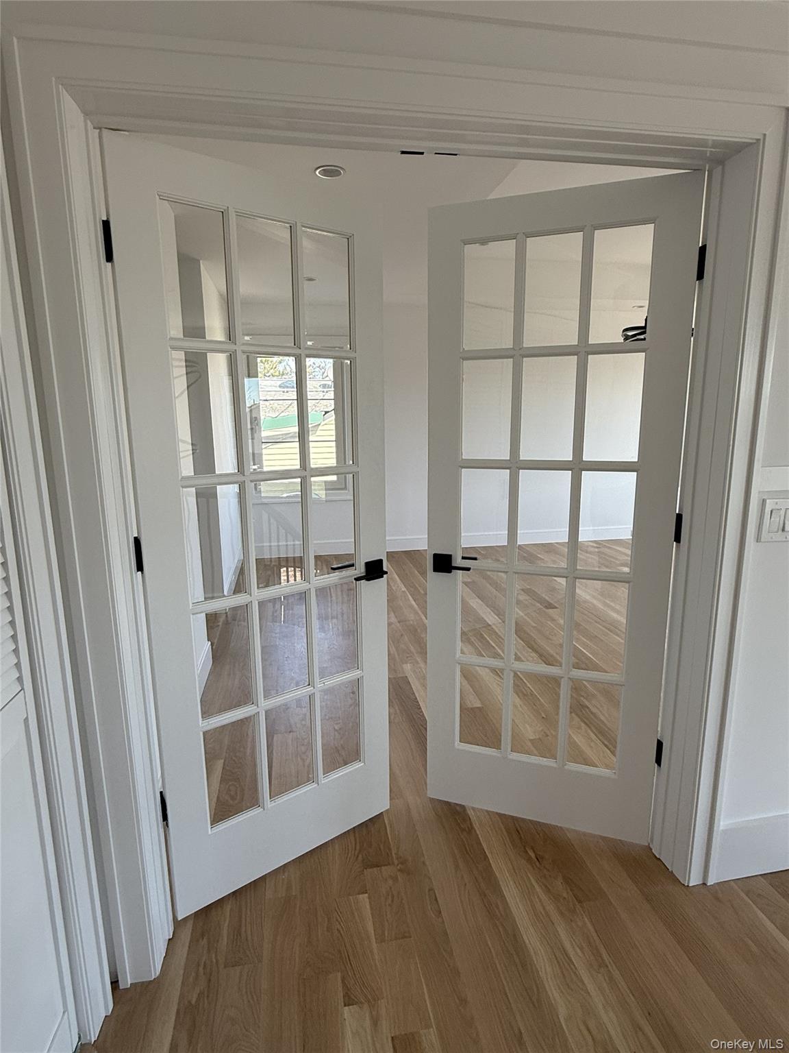 #12 photo, 2661 Hyacinth Street, নাসাউ কাউন্টি Westbury , NY 11590