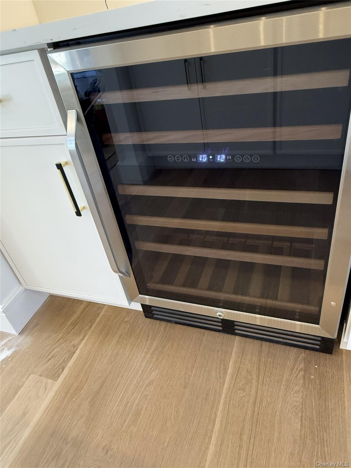 #7 photo, 2661 Hyacinth Street, নাসাউ কাউন্টি Westbury , NY 11590