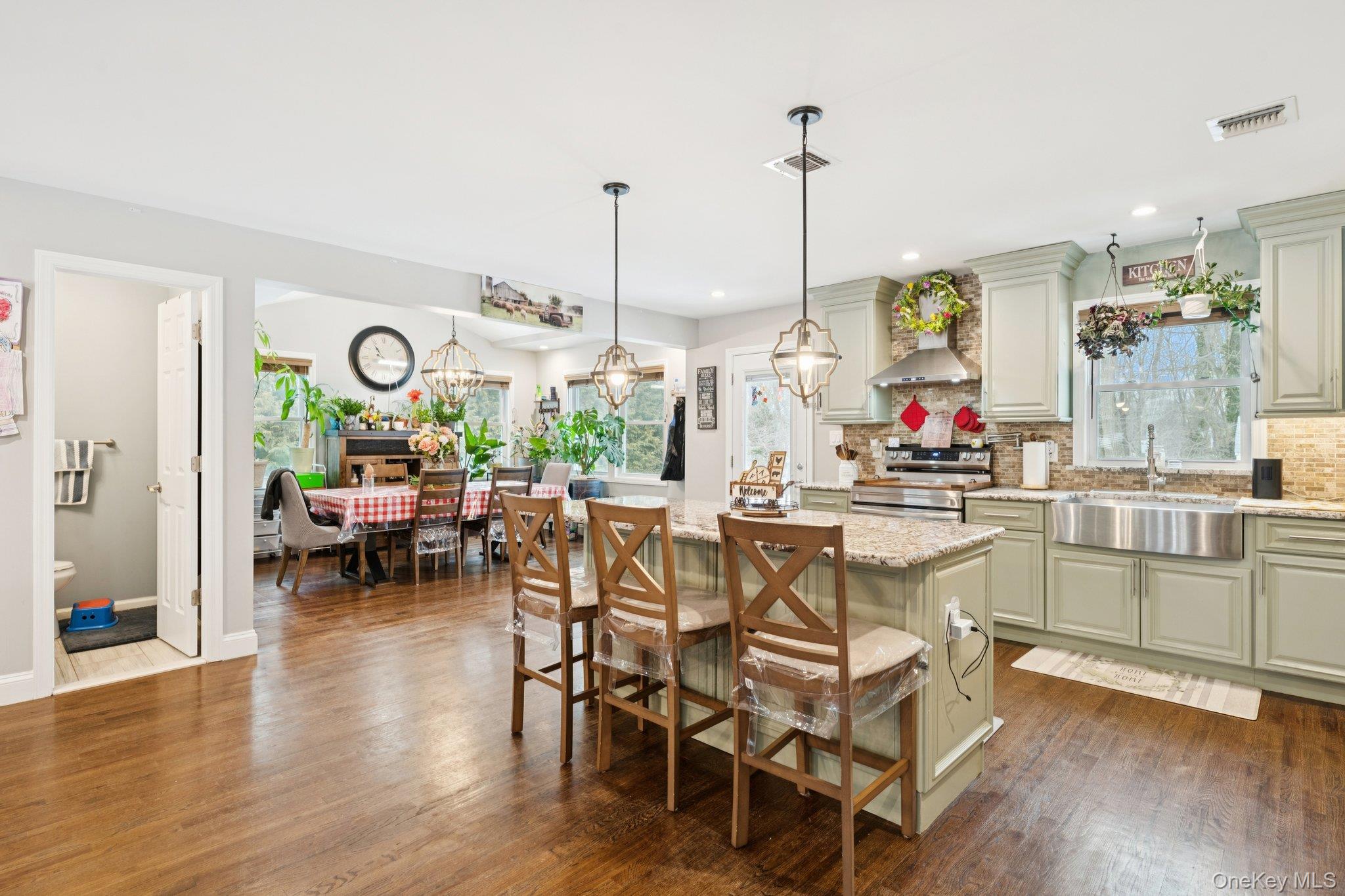 #15 photo, 135 5th Avenue, 东长岛 Kings Park , NY 11754