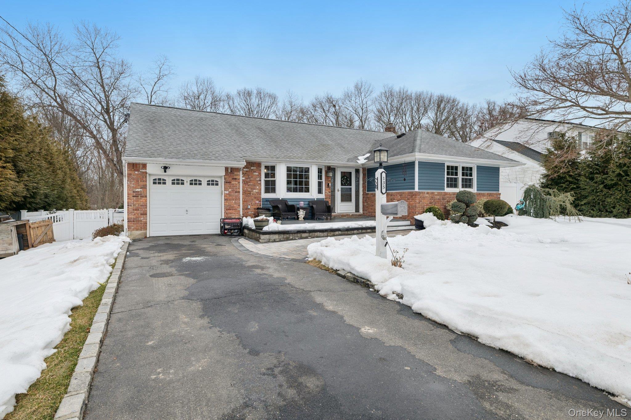 #2 photo, 135 5th Avenue, 东长岛 Kings Park , NY 11754