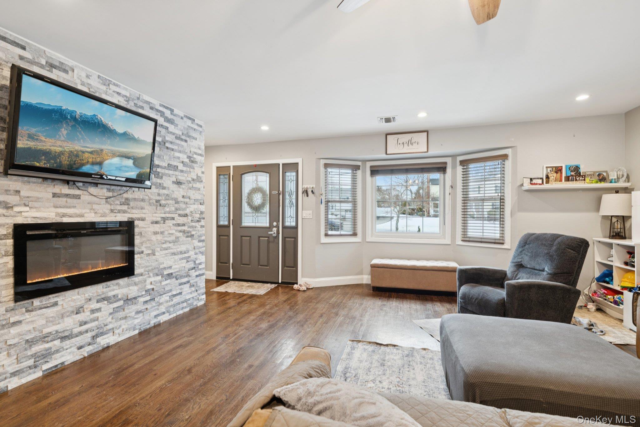 #5 photo, 135 5th Avenue, 东长岛 Kings Park , NY 11754