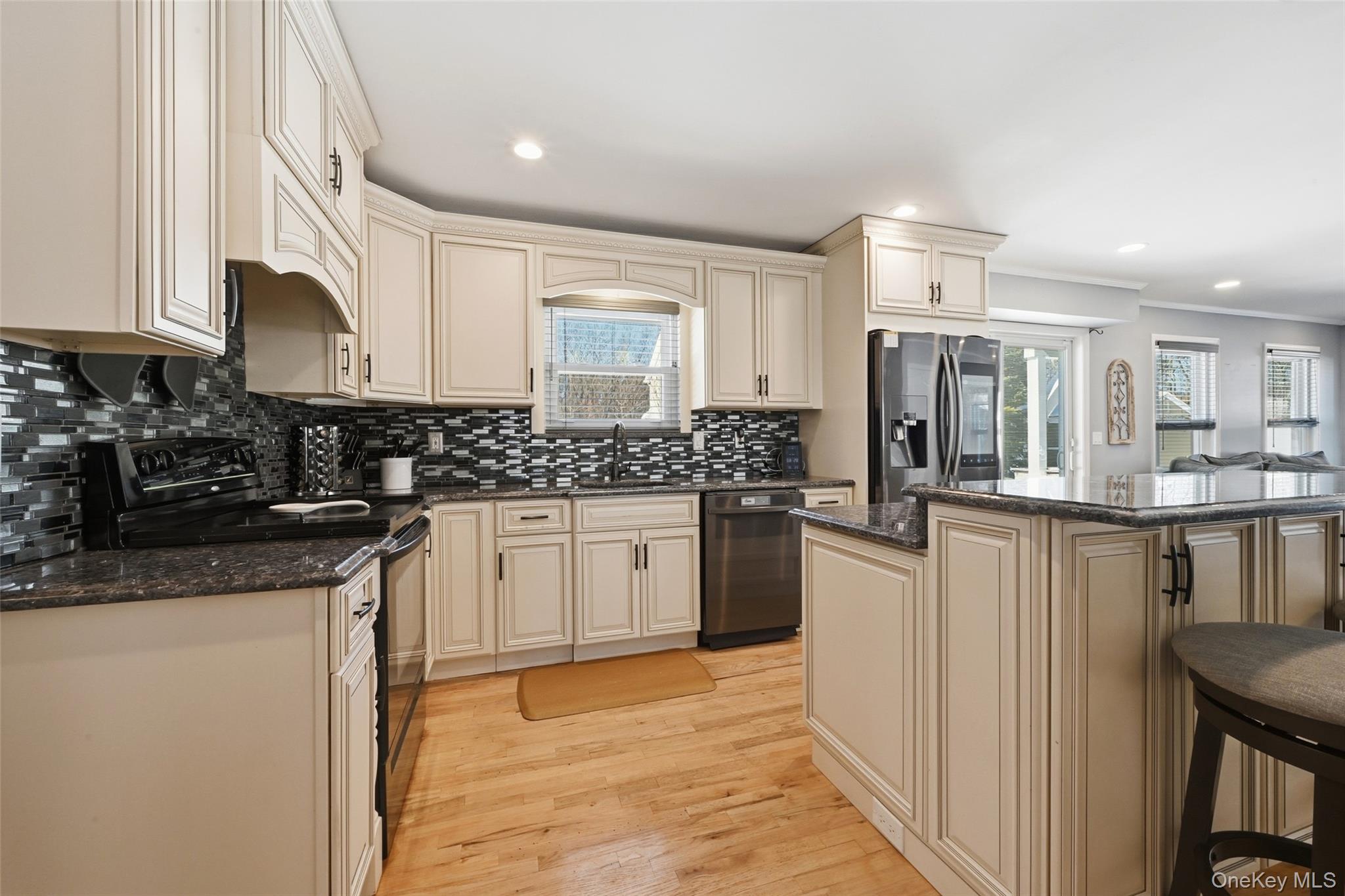 #6 photo, 106 Park Avenue, Miller Place , NY 11764