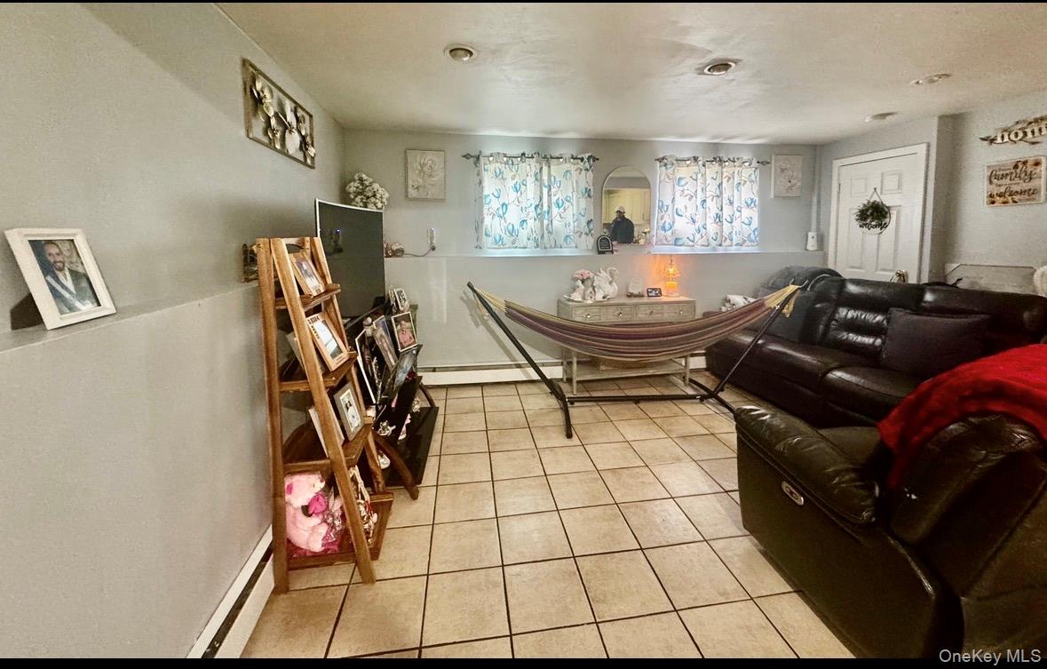 #14 photo, 46 Anna Road, Bay Shore , NY 11706