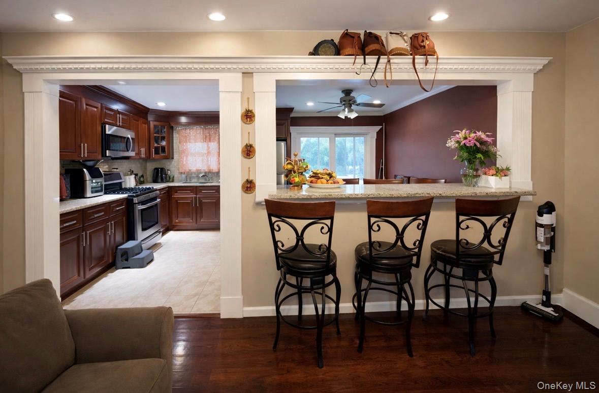 #6 photo, 46 Anna Road, Bay Shore , NY 11706