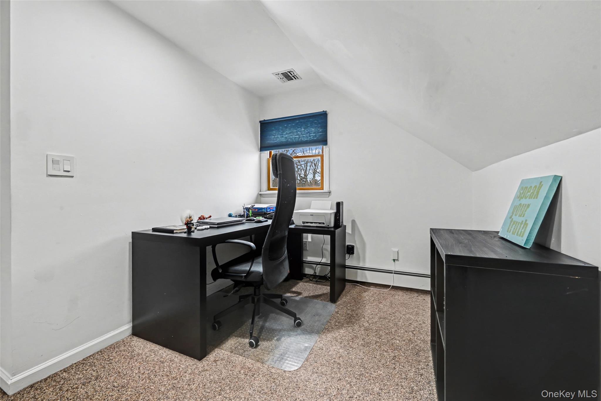 #15 photo, 327 Barton Avenue, सफ़ोक काउंटी East Patchogue , NY 11772