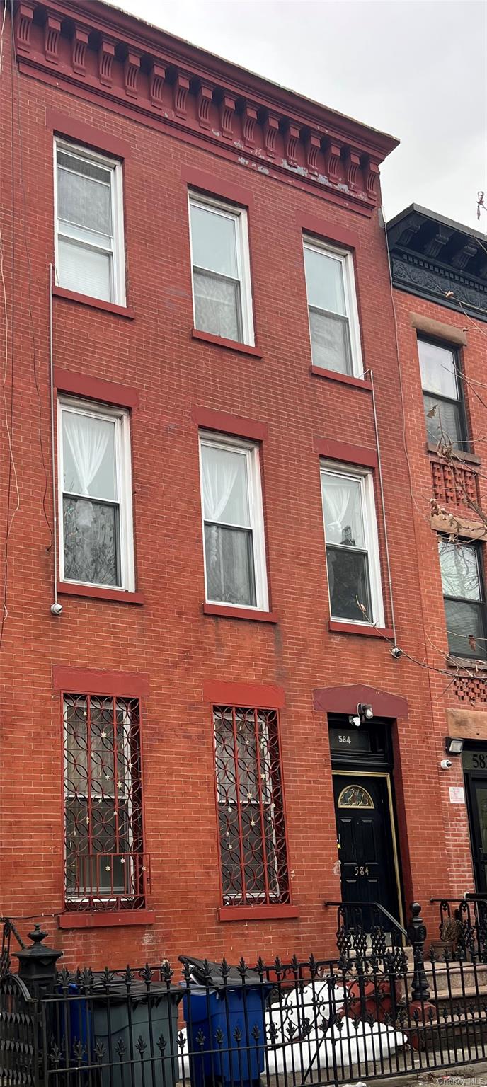 #3 photo, 584 Sterling Place, 布鲁克林 Brooklyn , NY 11238