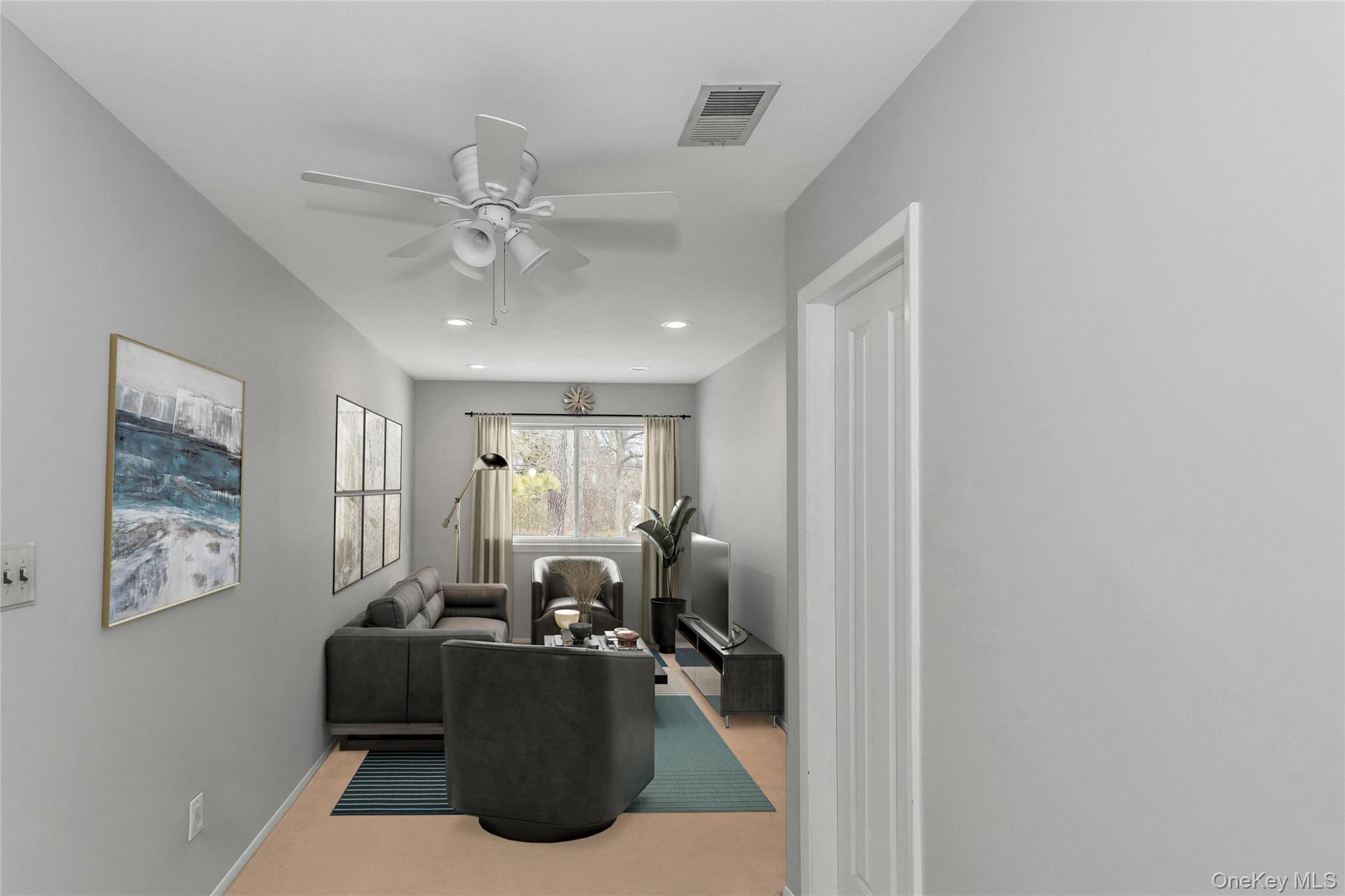 #11 photo, 47 Max Court, Islandia , NY 11749