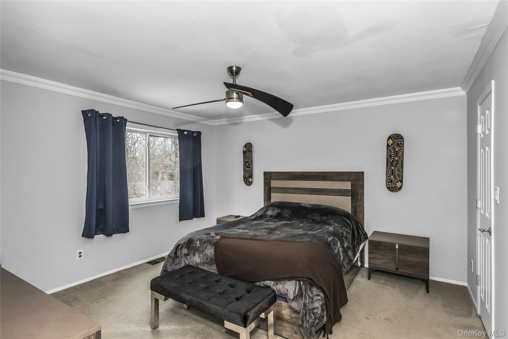 #12 photo, 47 Max Court, Islandia , NY 11749