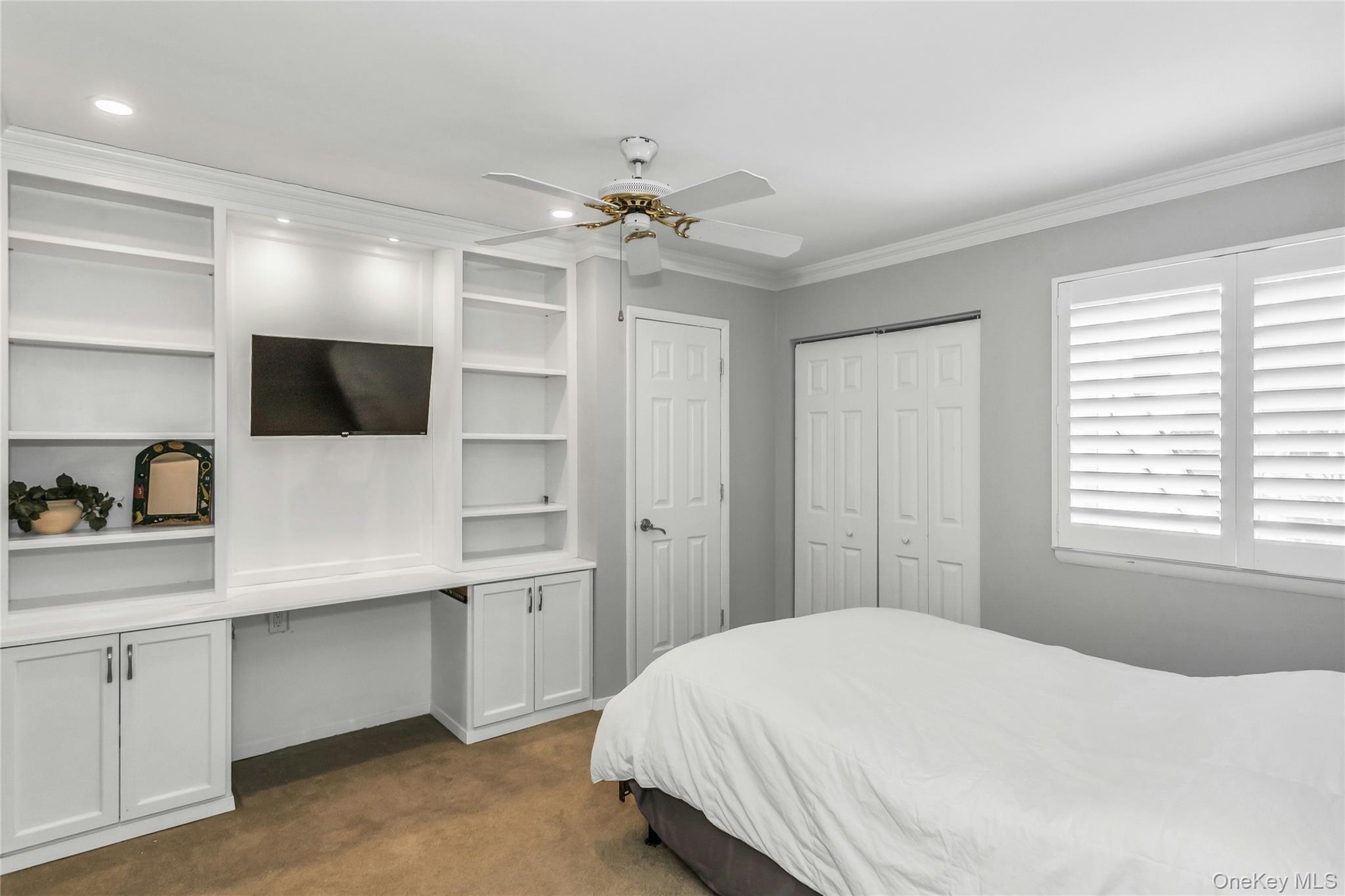 #15 photo, 47 Max Court, Islandia , NY 11749