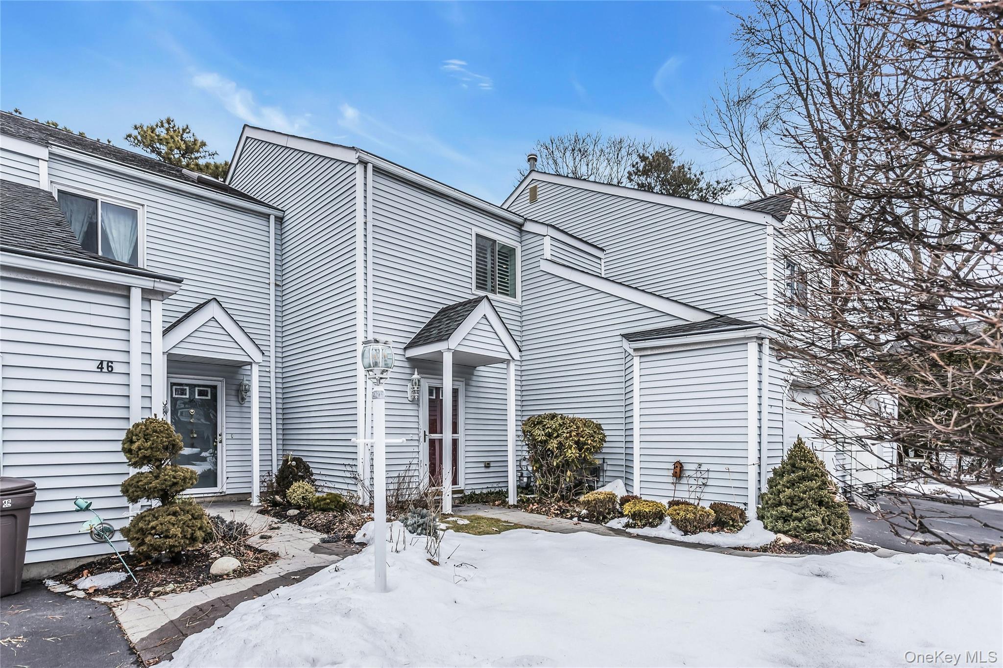 #3 photo, 47 Max Court, Islandia , NY 11749