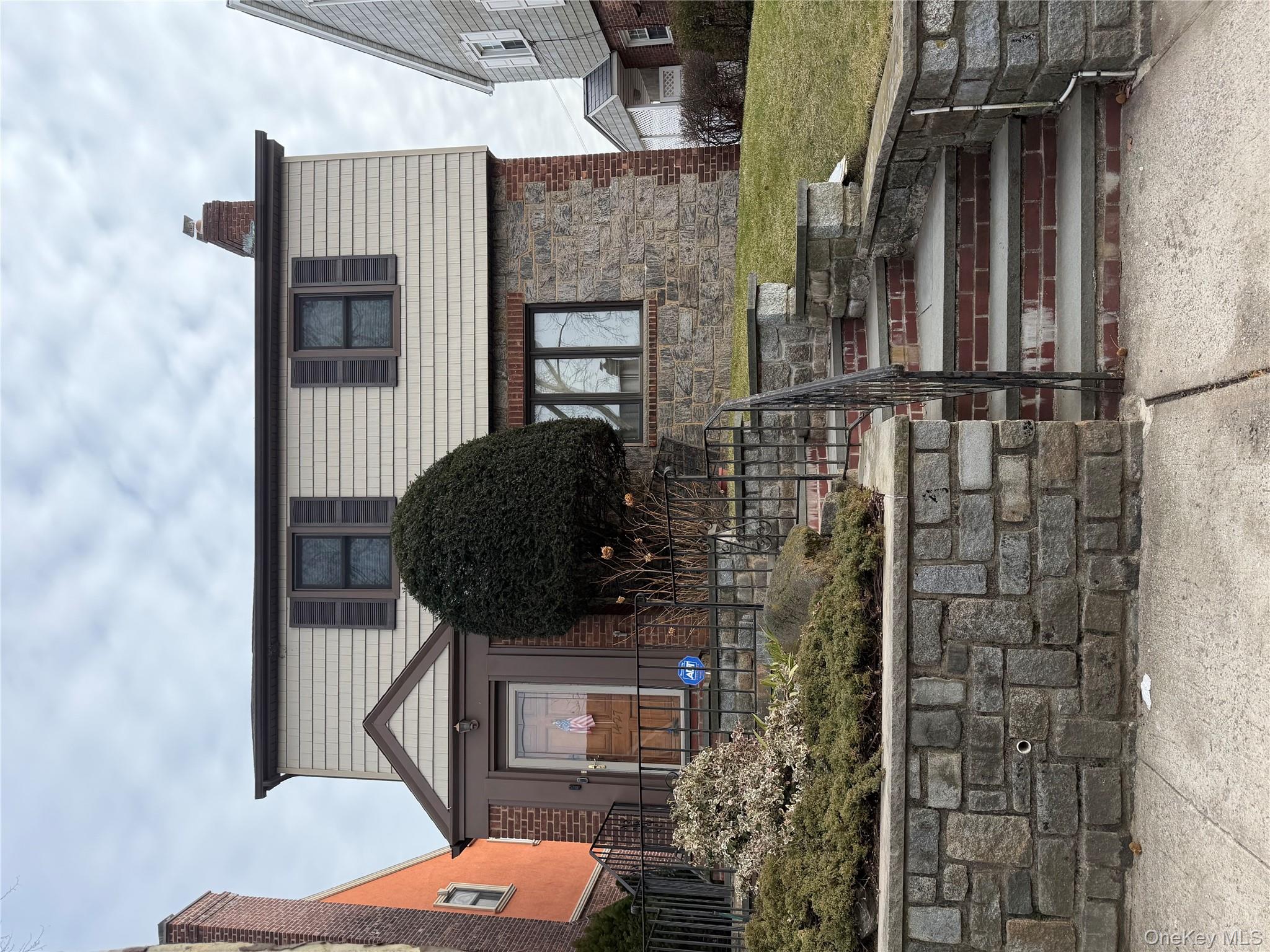 #1 photo, 1427 145th Place, 皇后區 白石鎮 Whitestone , NY 11357